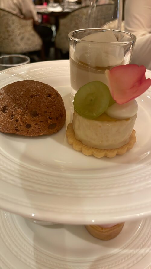 リッツカールトン大阪のアフタヌーンティー中段